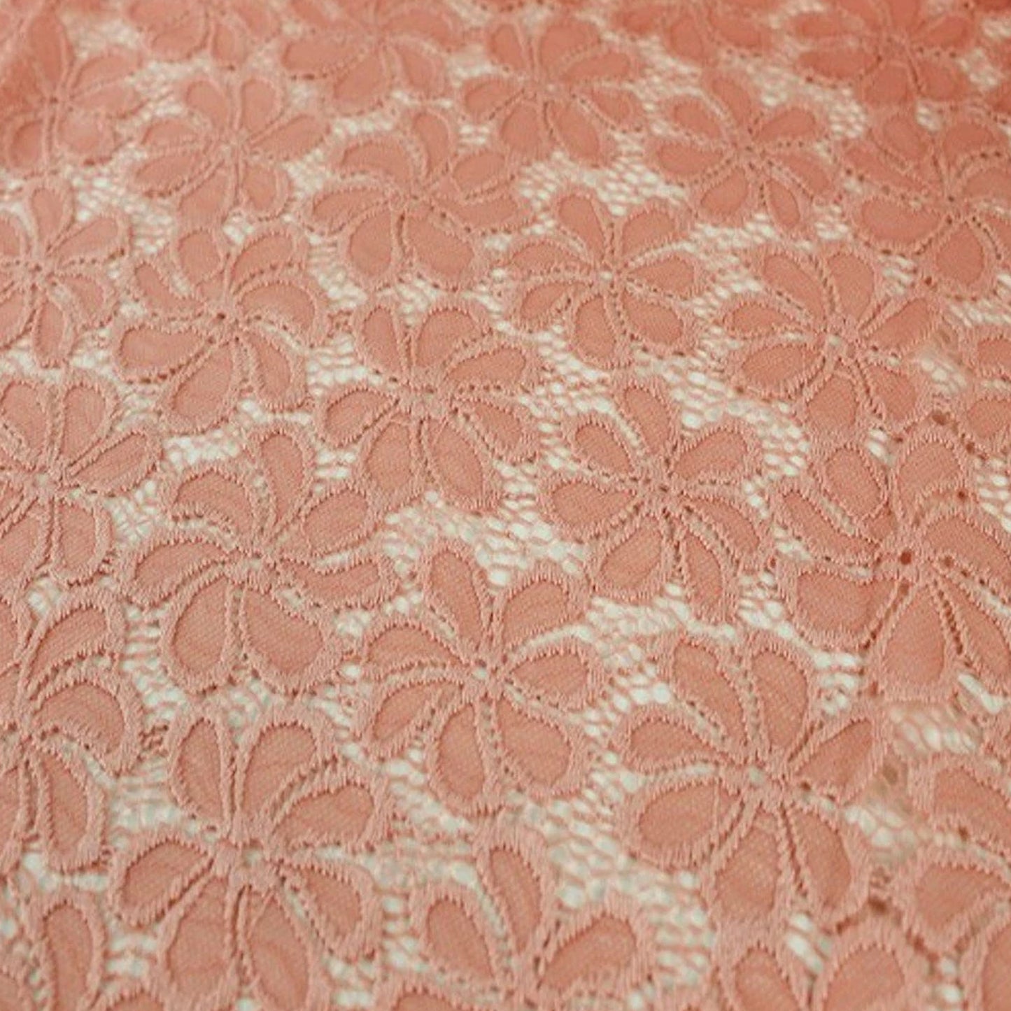 561-LACE 90% NYLON 10% SPANDEX