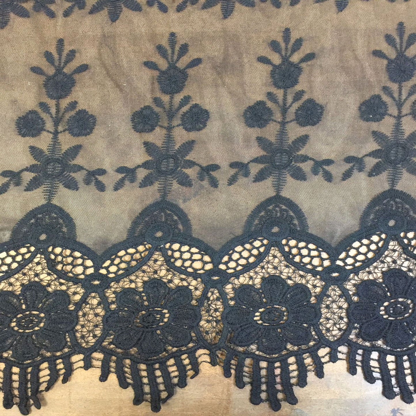 572-LACE 100% NYLON EMBROIDERED