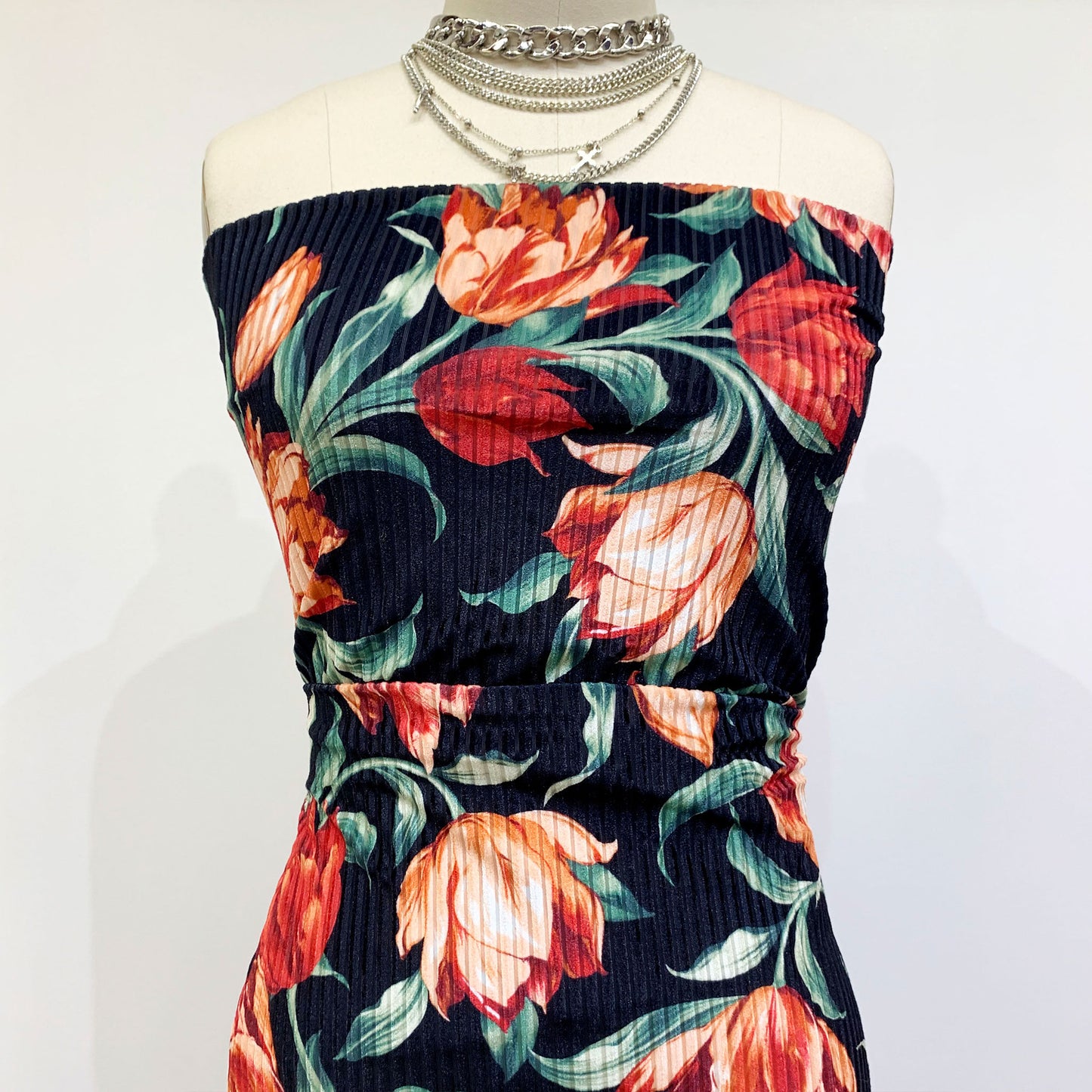 DP-1018-772-BLACK-RED - 95% POLY 5% SPANDEX VELVET BURNT-OUT RIB