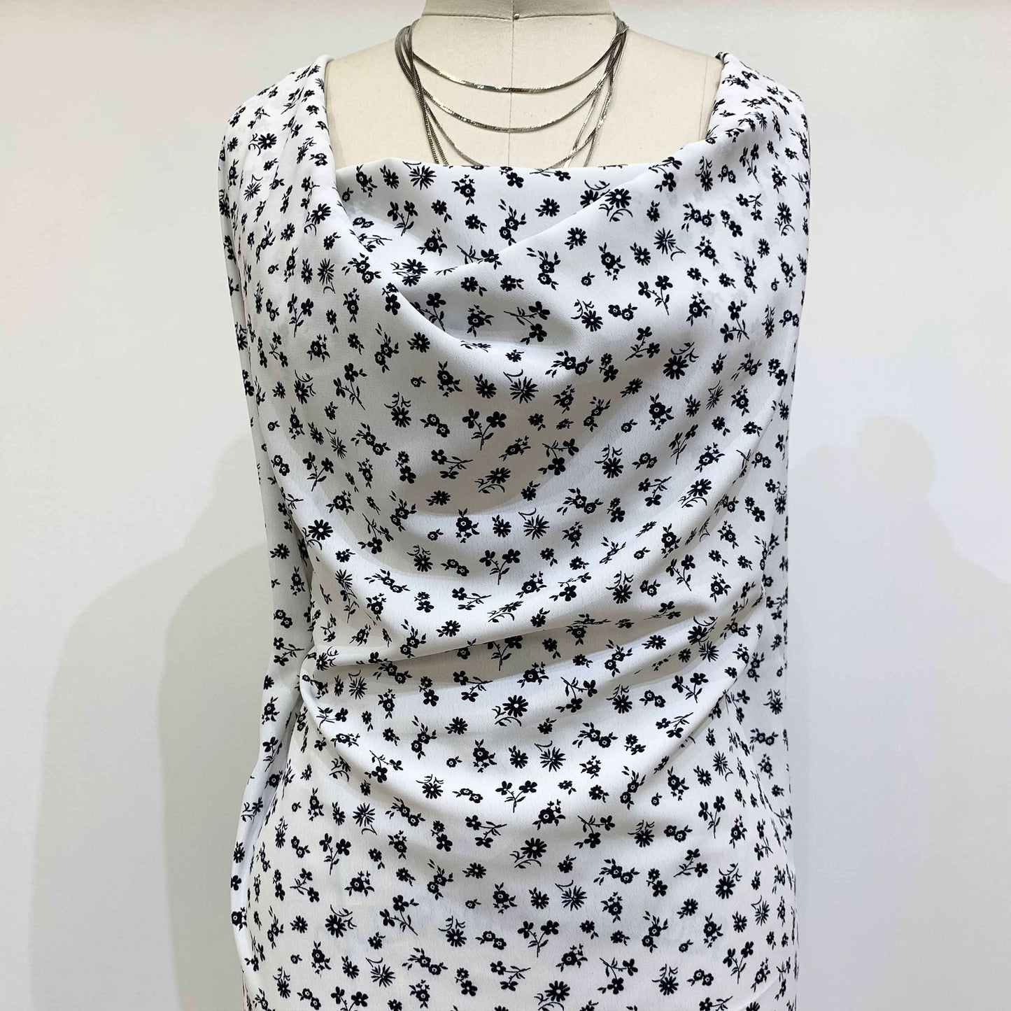 DP-1302-754-OFF-WHITE-BLACK - PRINTED POLY MOROCCAN 100% POLY