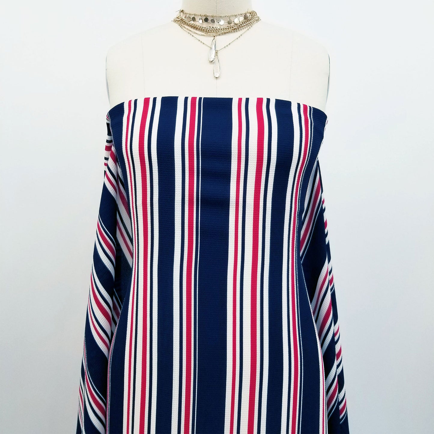 DP-247-586-NAVY-RED - PRINTED CREPE CHIFFON 97% POLY 3% SPANDEX