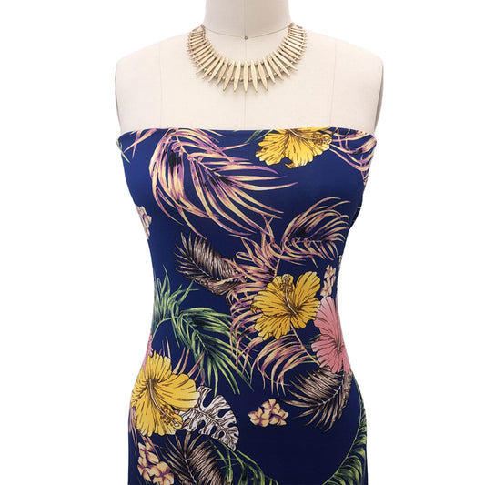 P-1463-800-ROYAL-CORAL - PRINTED VENEZIA 92% POLY 8% SPANDEX