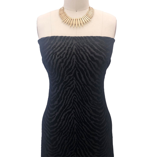 P-2810-VELVET-BLACK-2