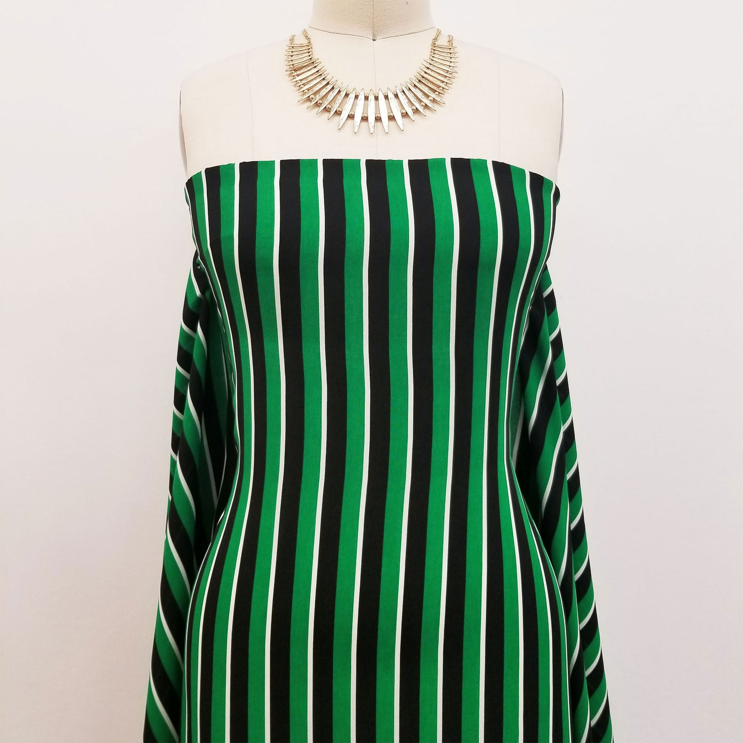 P-718-734-BLACK-GREEN - PRINT WOOL PEACH 100% POLYESTER