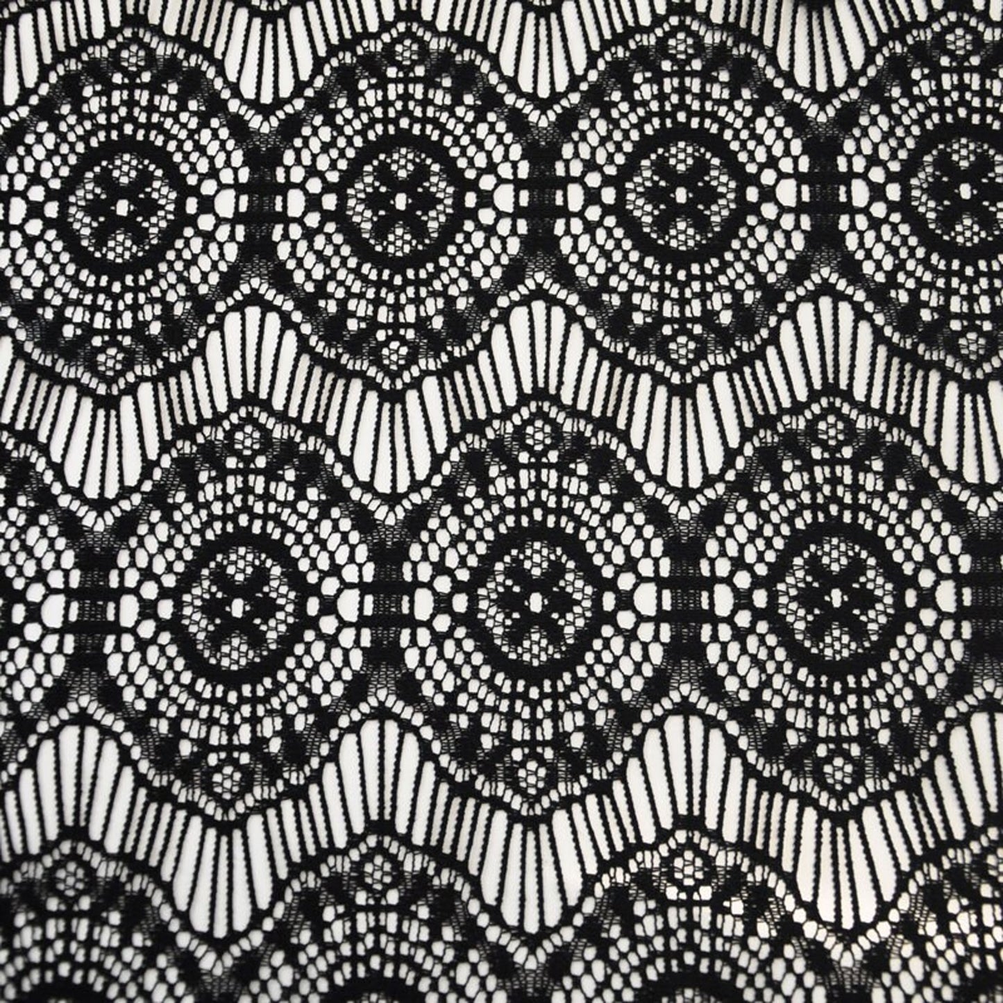 332-LACE 100% POLYESTER