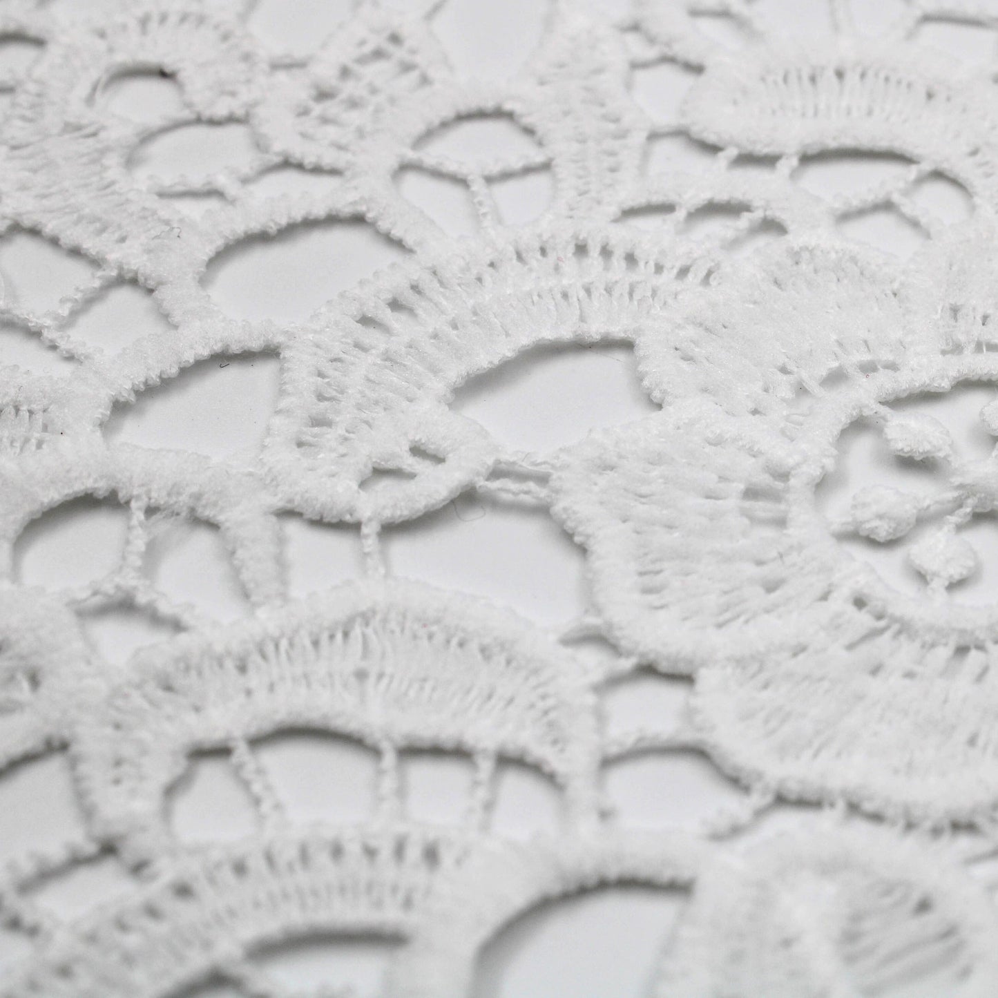 603-LACE 100% POLY CHEMICAL