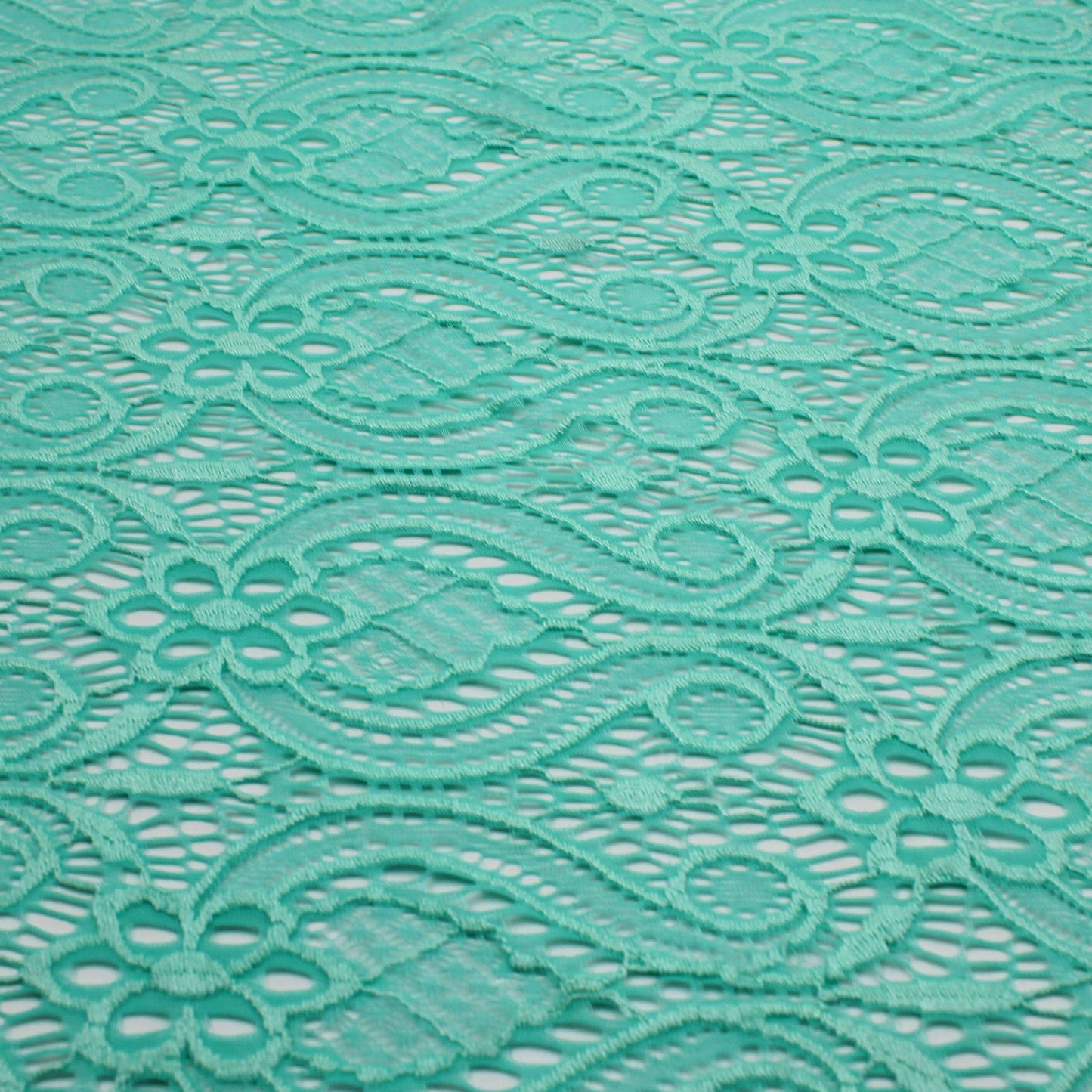 652-LACE 90% NYLON 10% SPAN