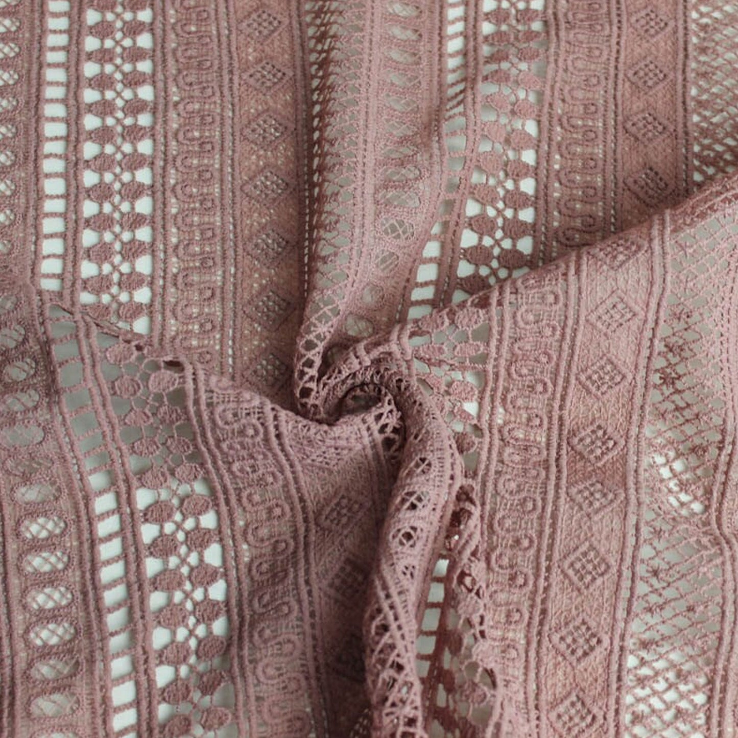 663-LACE 100% POLY CHEMICAL