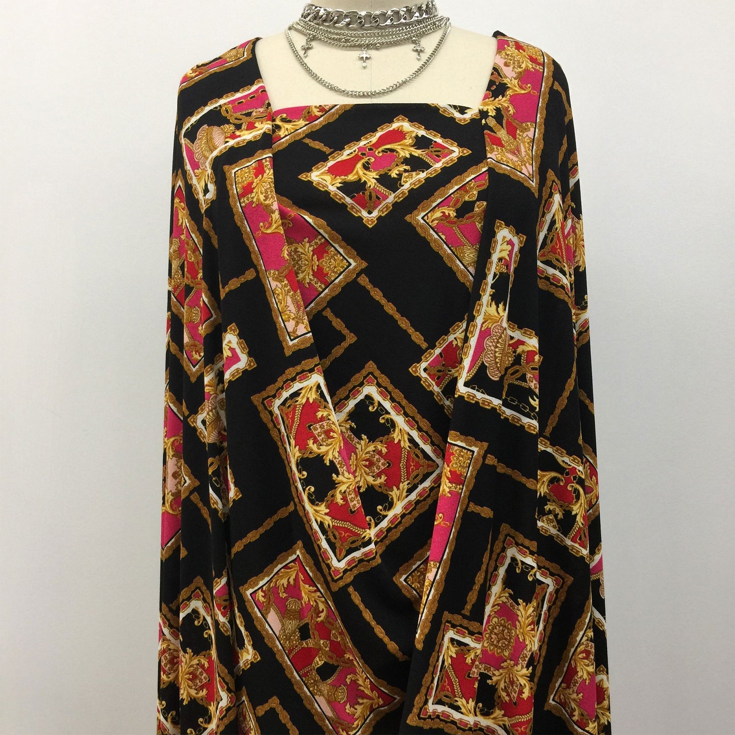 DP-1126-703-BLACK-FUCHSIA - PRINTED TWIST CREPE 92% POLY 8% SPANDEX