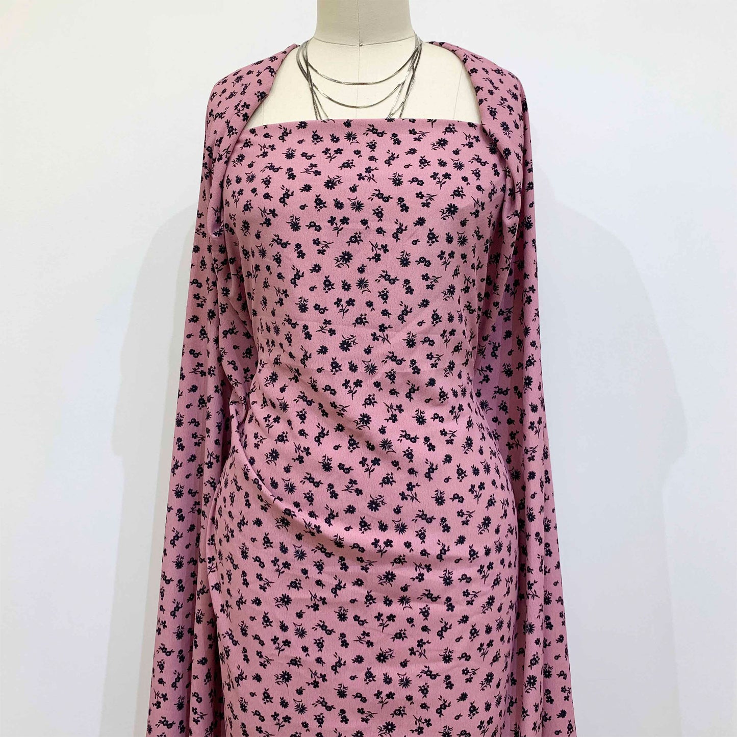 DP-1302-754-MAUVE-BLACK - PRINTED POLY MOROCCAN 100% POLY