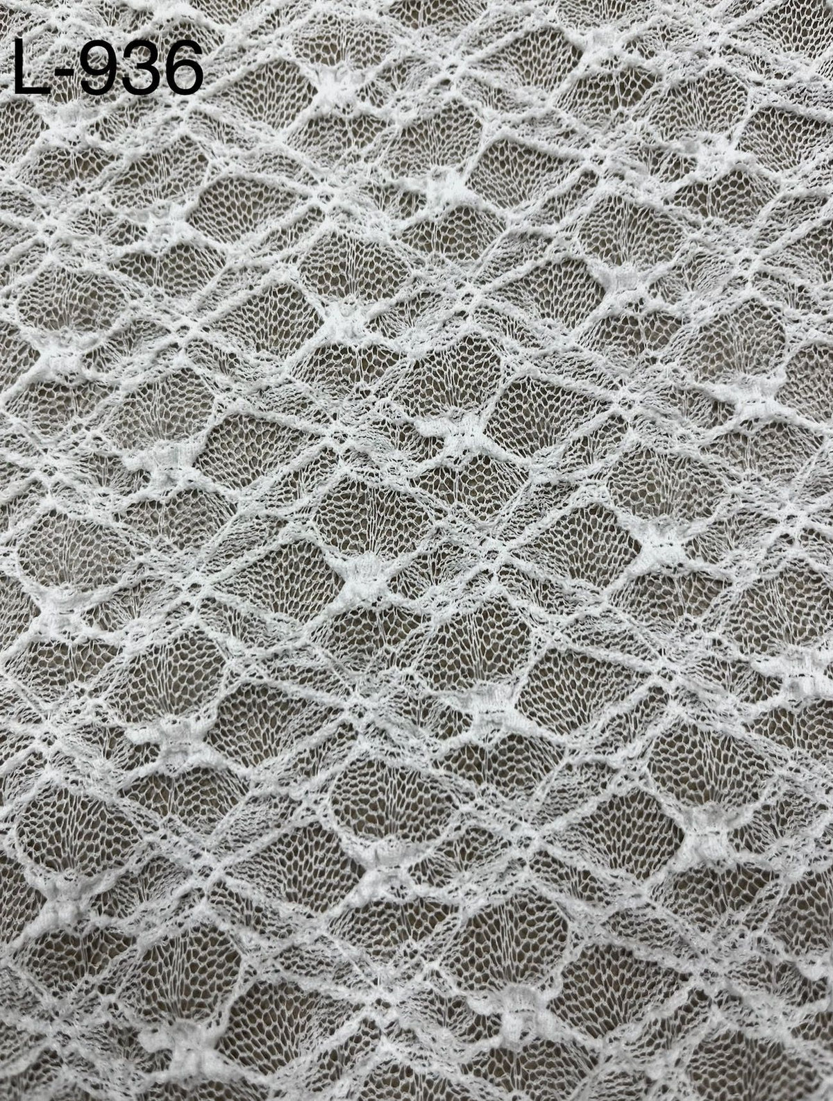L-936-LACE OFFWHITE - LACE 95% POLYESTER 5% SPANDEX
