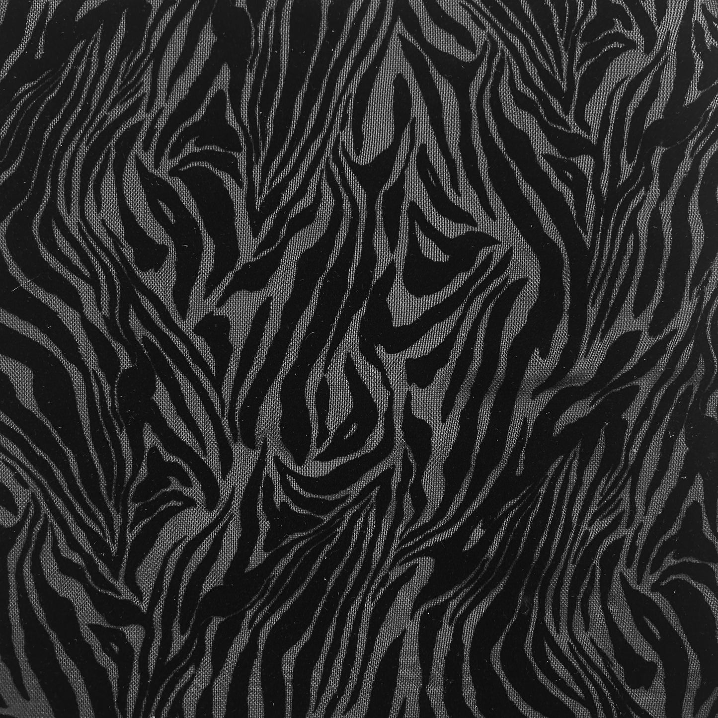 P-1178-453 BLACK - PRINTED POLY POWERMESH FLOCKING 92% POLY 8% SPANDEX