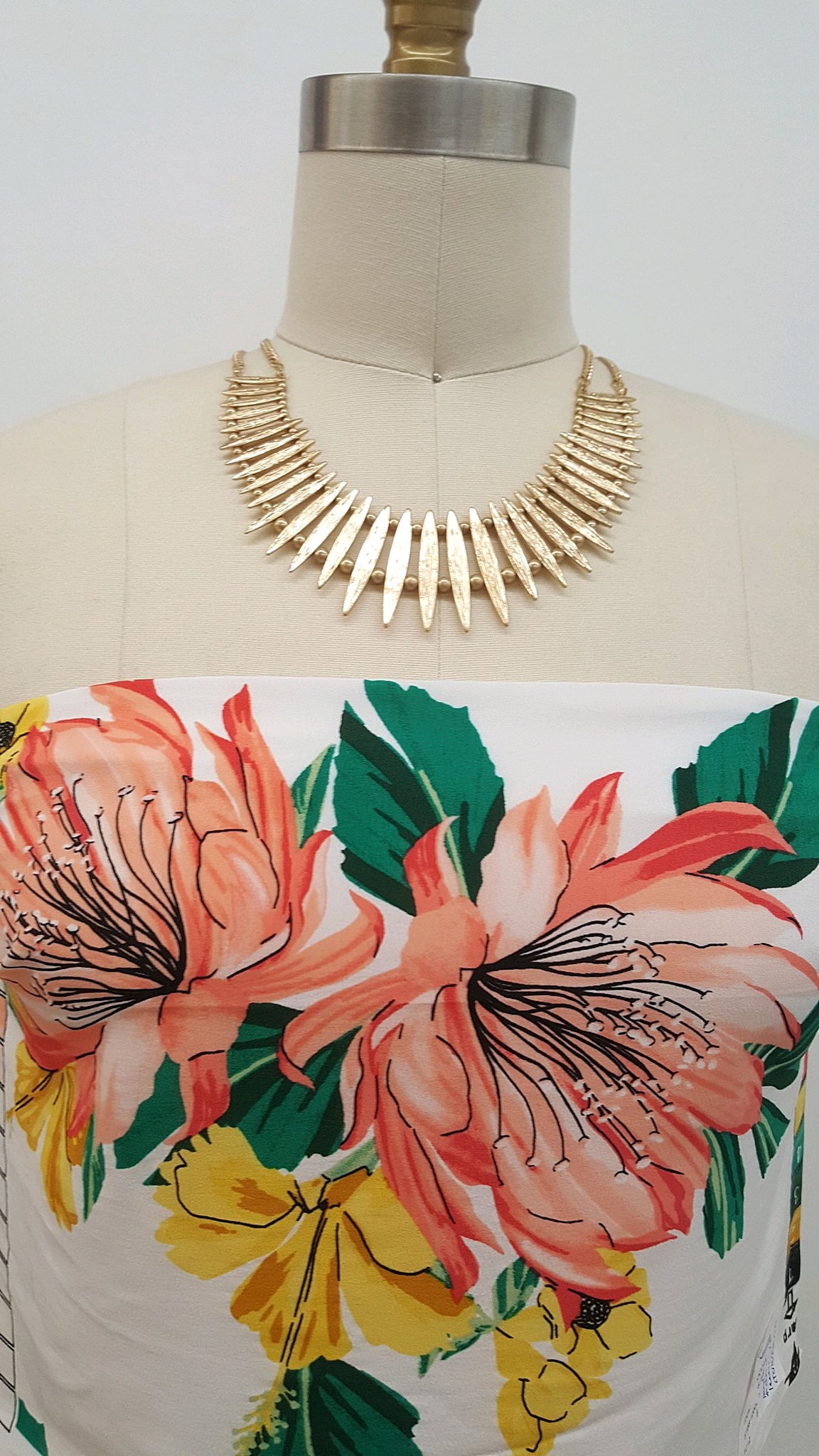 P-1472-754-OFFWHITE-PEACH - PRINTED POLY MOROCCAN 100% POLY