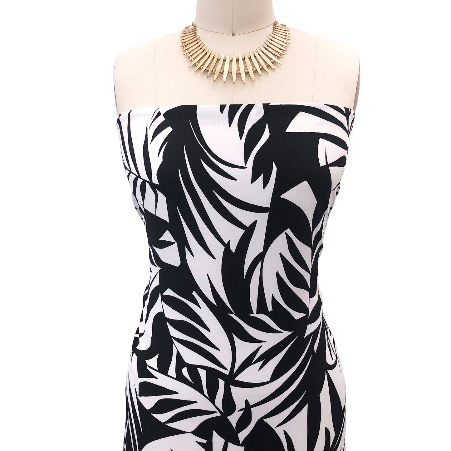 P-157-754-BLACK-OFFWHITE - PRINTED POLY MOROCCAN 100% POLY