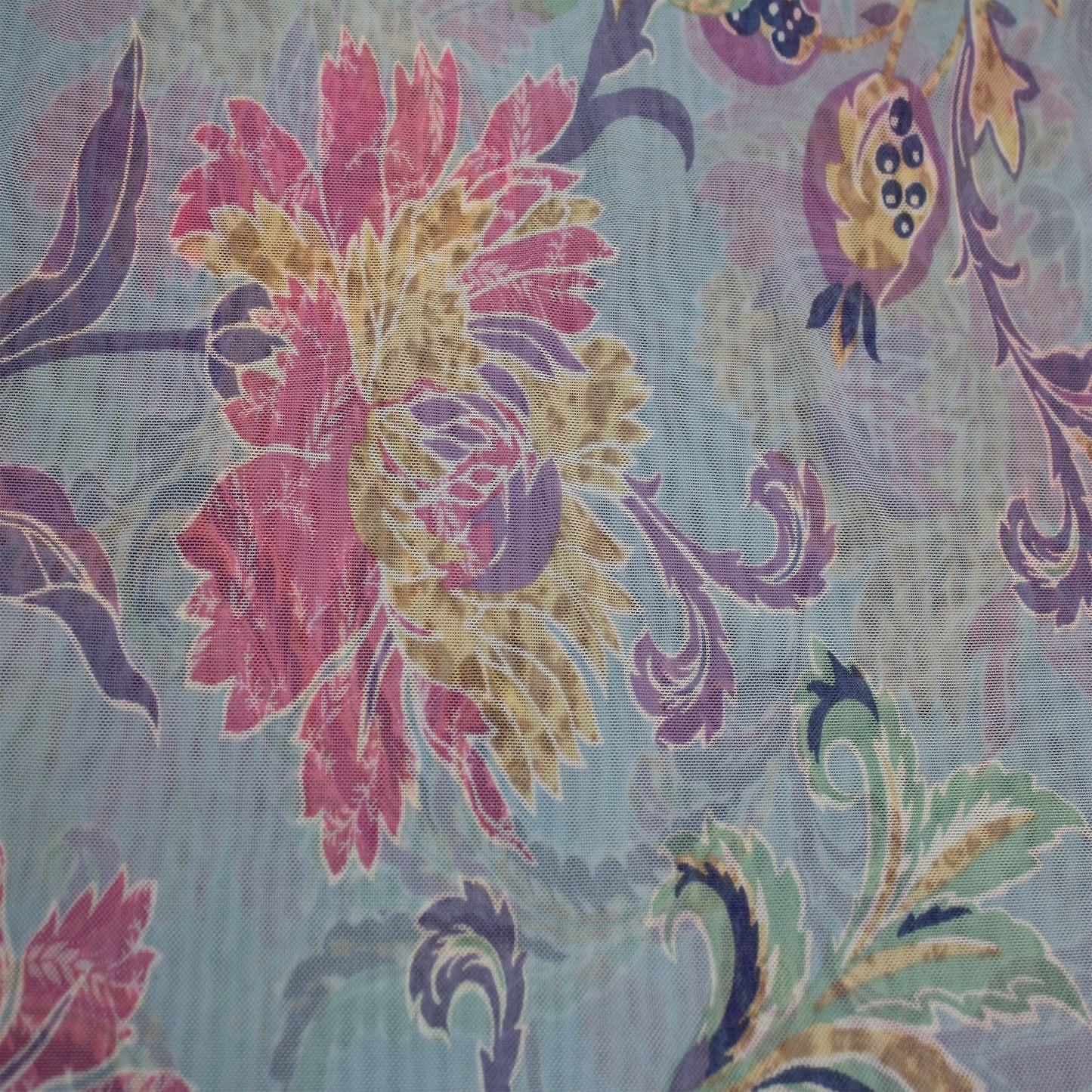 P-1800-453-BABY-BLUE-ORCHID - PRINTED POLY POWER MESH 92%POLY 8%SPANDEX