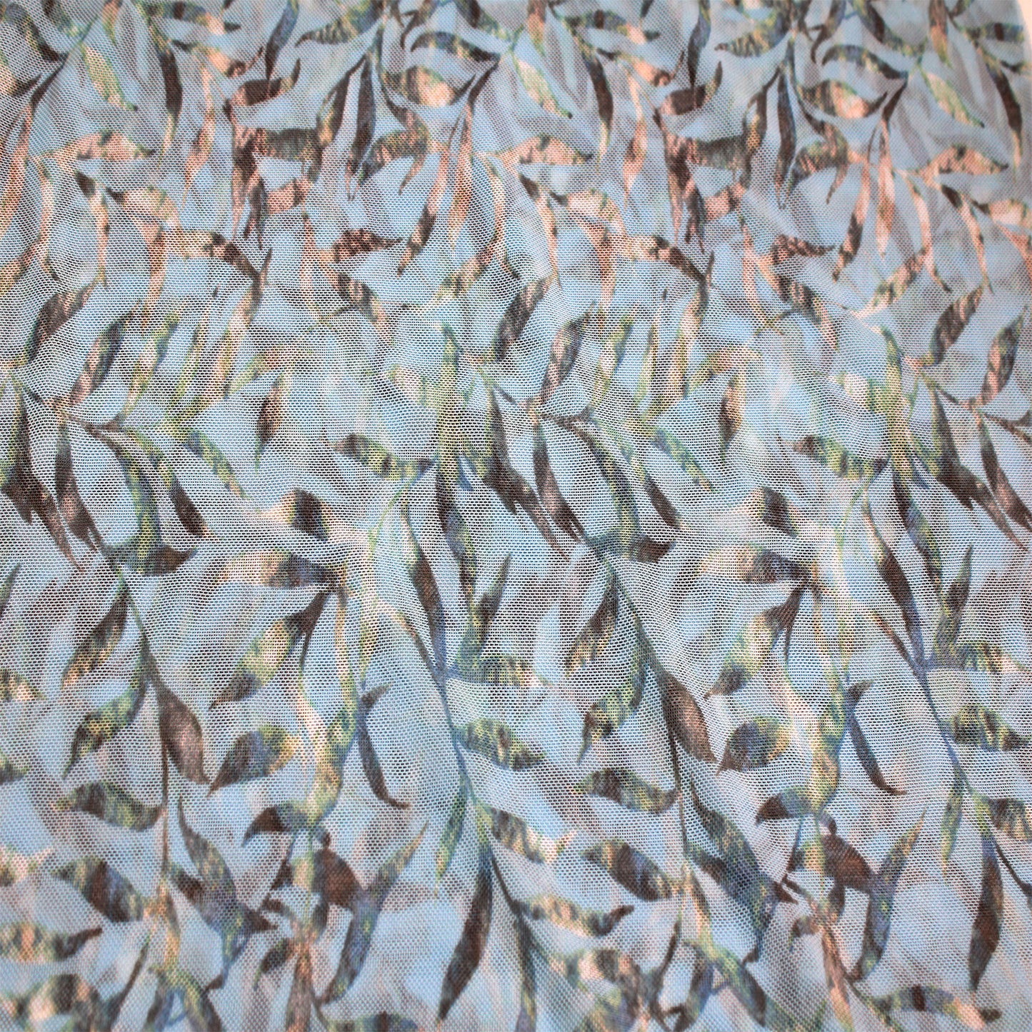 P-2524-453-BLUE-METAL - PRINTED POLY POWER MESH 92%POLY 8%SPANDEX