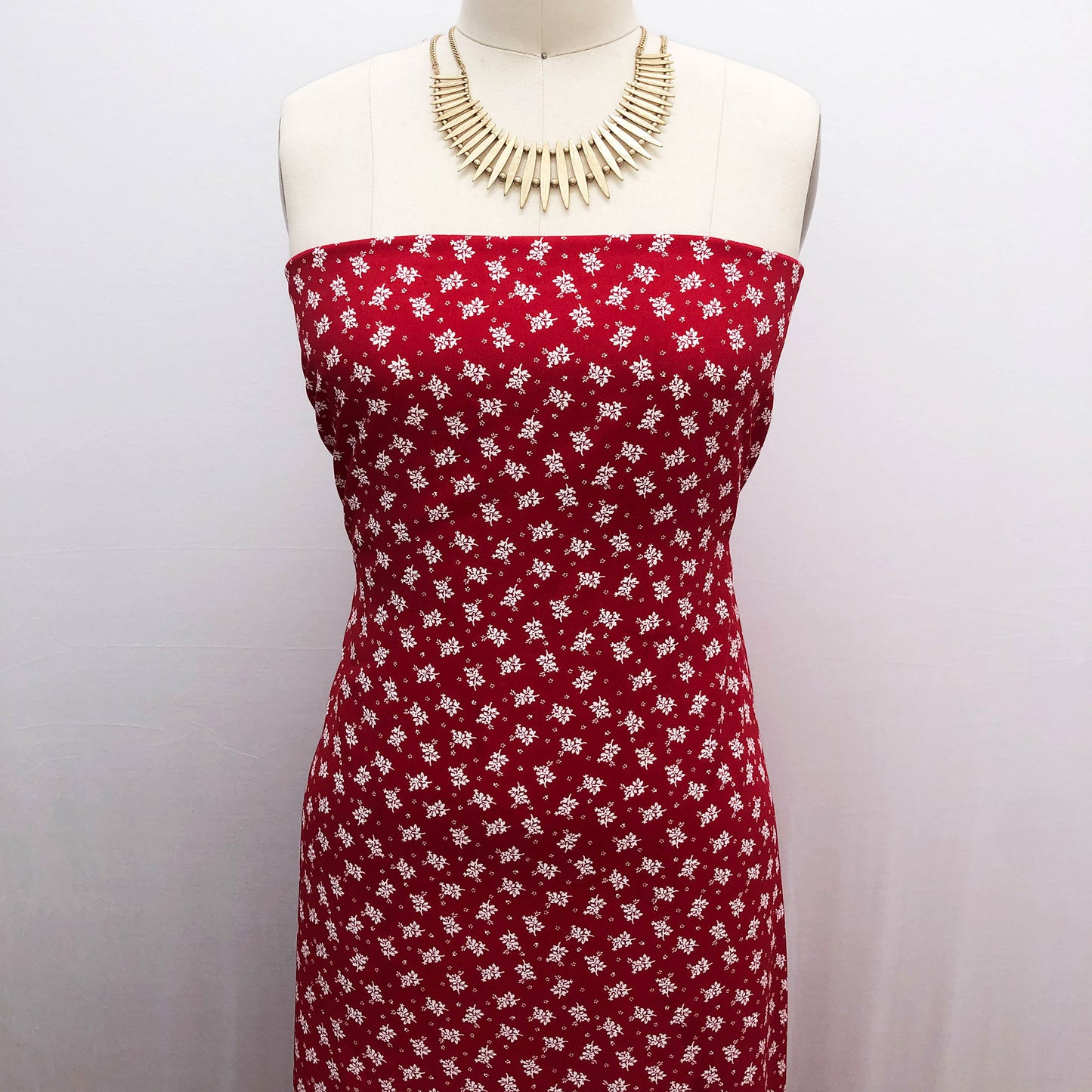 P-2559-754-RED-OFF-WHITE - PRINTED POLY MOROCCAN 100% POLY