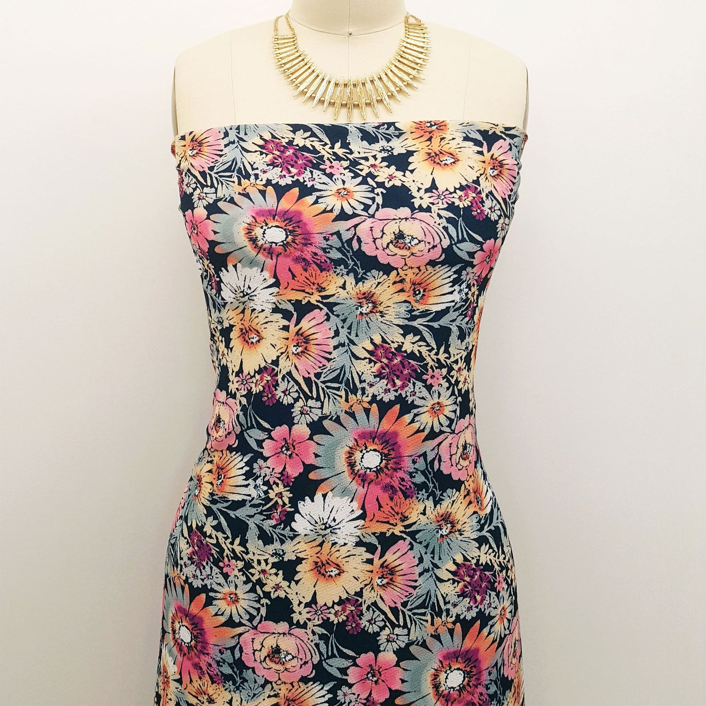 P-295-586-NAVY-PINK - PRINTED CREPE CHIFFON 97% POLY 3% SPANDEX