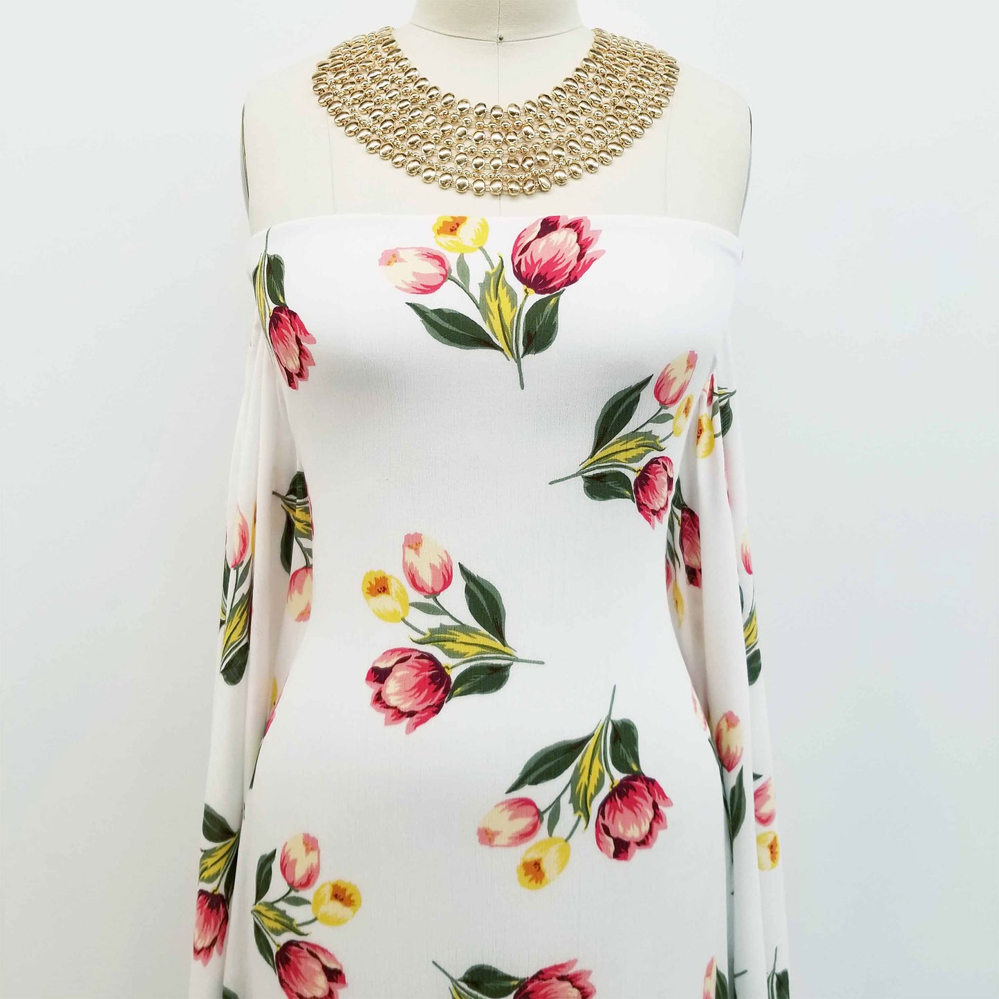 P-332-636-OFFWHITE-CORAL-PRINTED-CREPON-100%-RAYON-CREPON