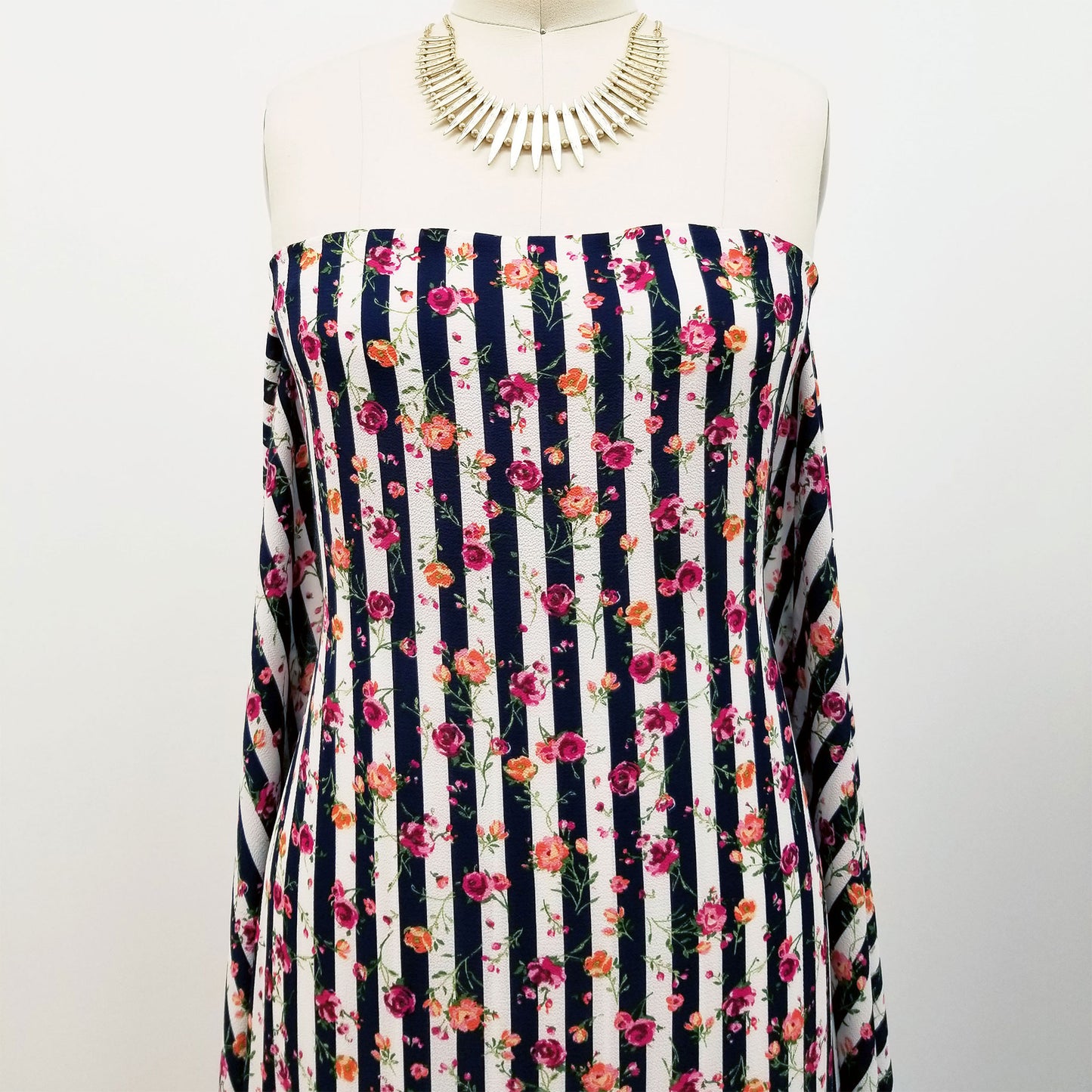 P-434-586-NAVY-HOT-PINK - PRINTED CREPE CHIFFON 97% POLY 3% SPANDEX