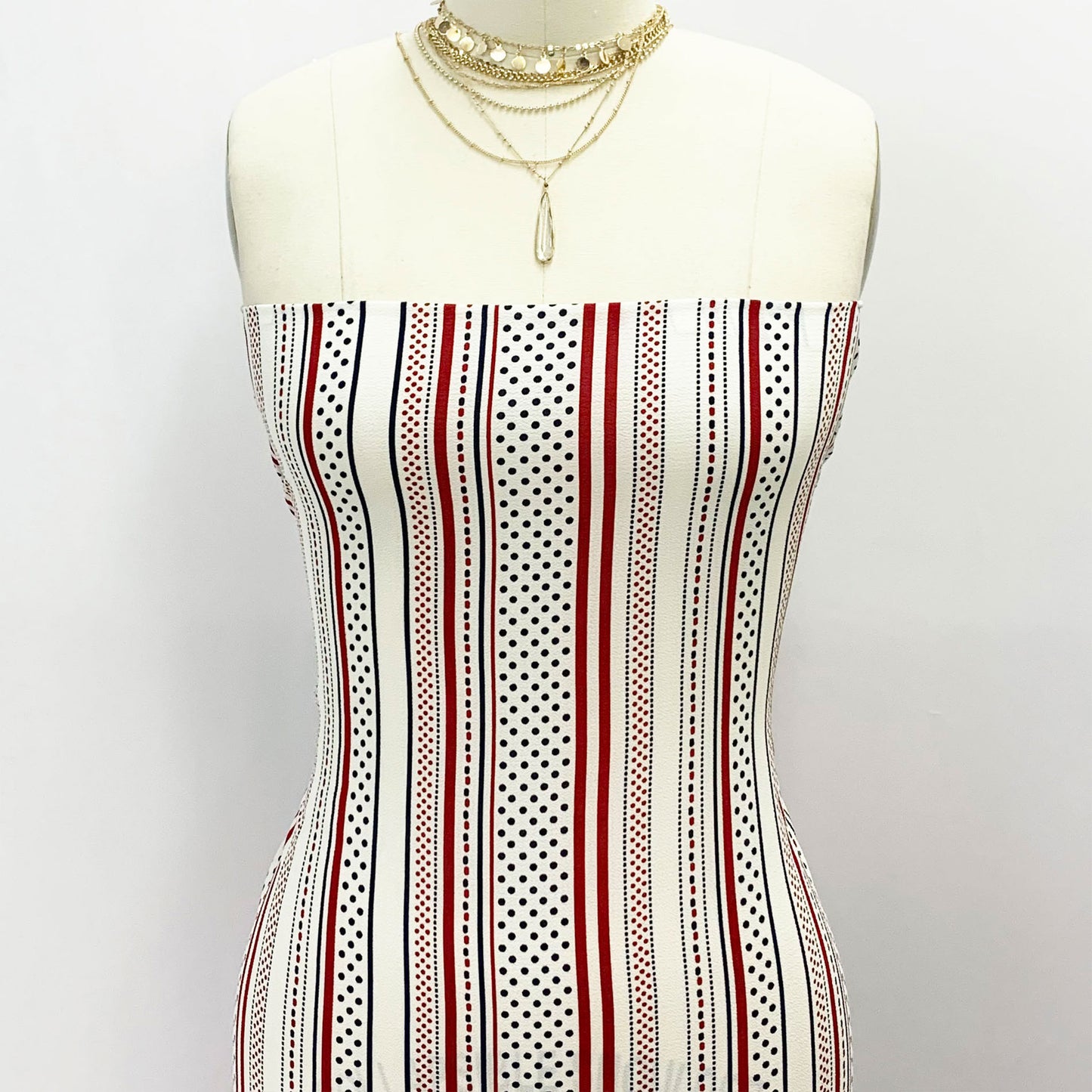 P-569-586-OFFWHITE-RED - PRINTED CREPE CHIFFON 97% POLY 3% SPANDEX