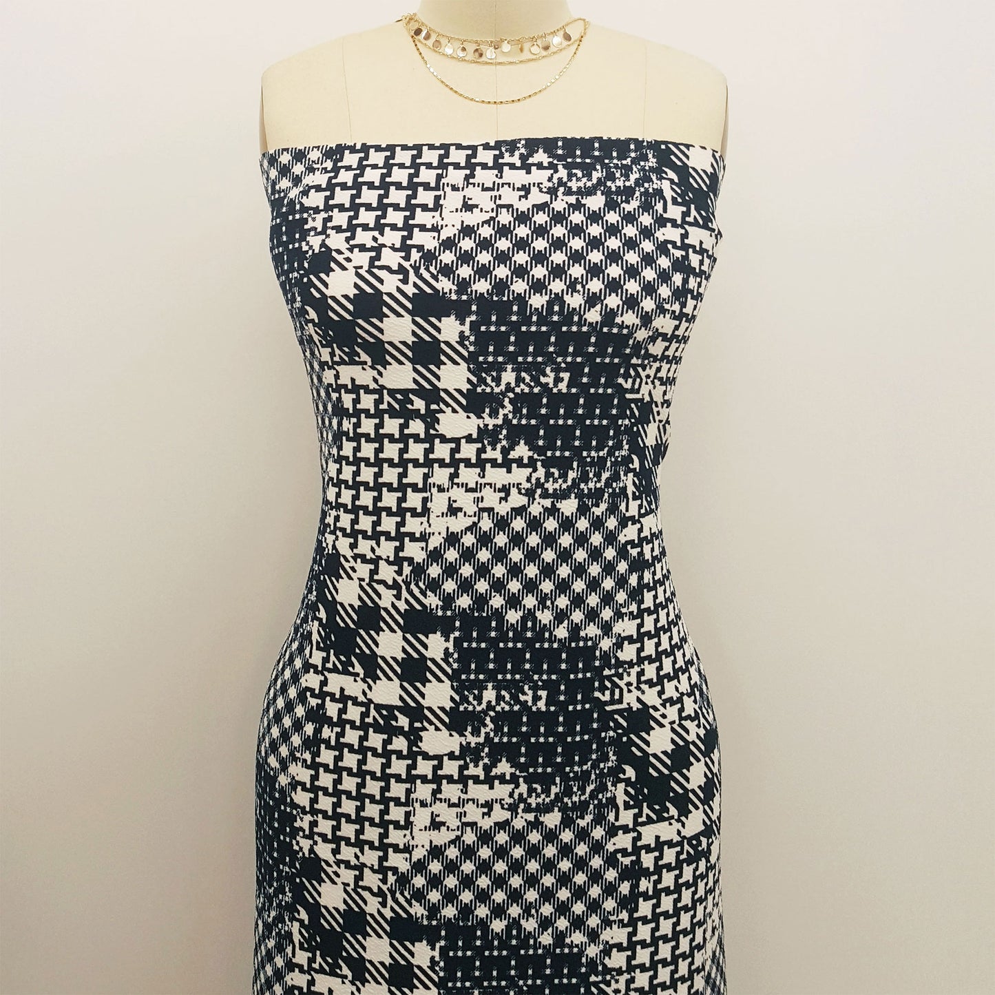 P-576-481-OFFWHITE-NAVY - PRINTED LIVERPOOL 94% POLY 6% SPANDEX