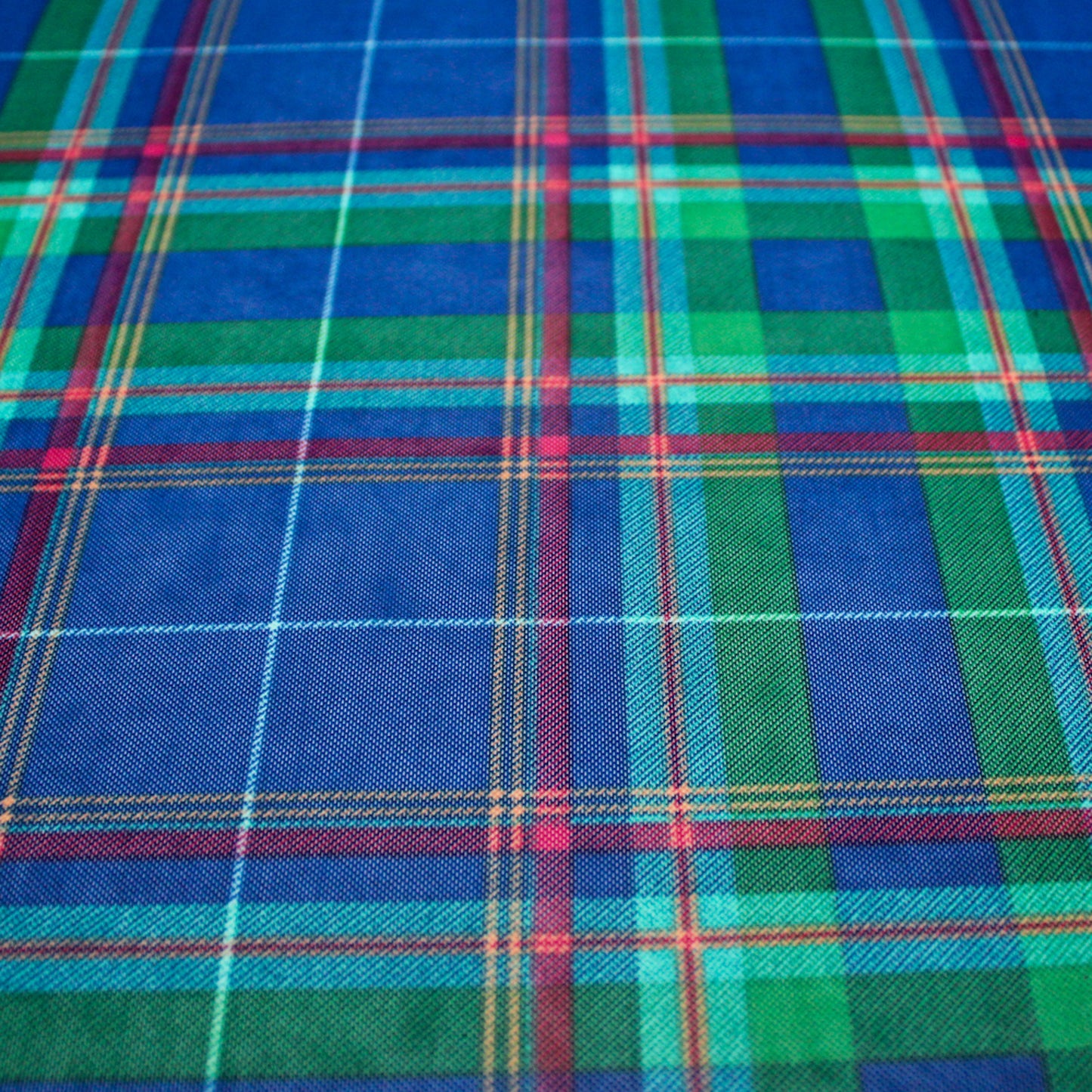 P-660-453-ROYAL-GREEN - PRINTED POLY POWER MESH 92%POLY 8%SPANDEX
