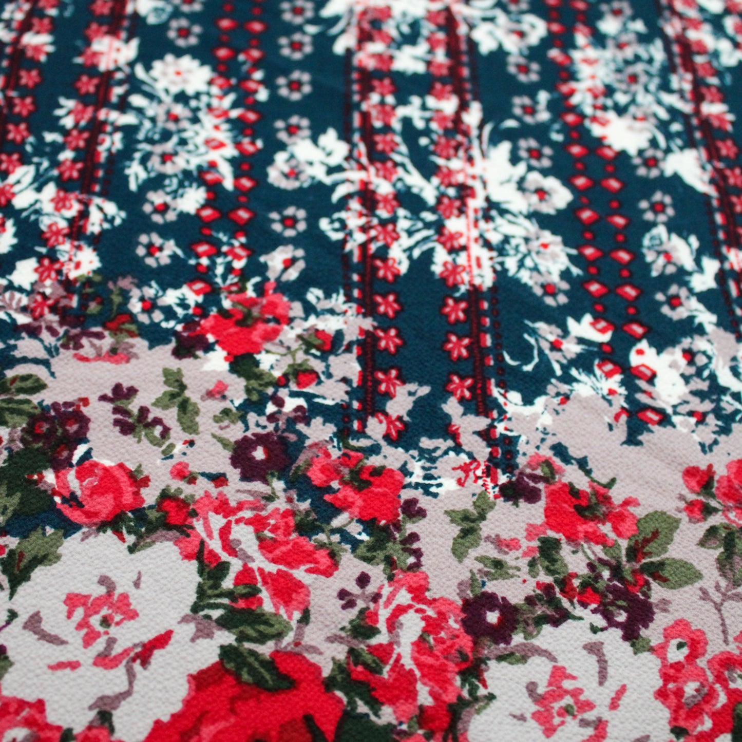 PD-108-B-586-SNORKEL-BLUE-RED - DOUBLE BORDER CREPE CHIFFON 97% POLY 3% SPANDEX