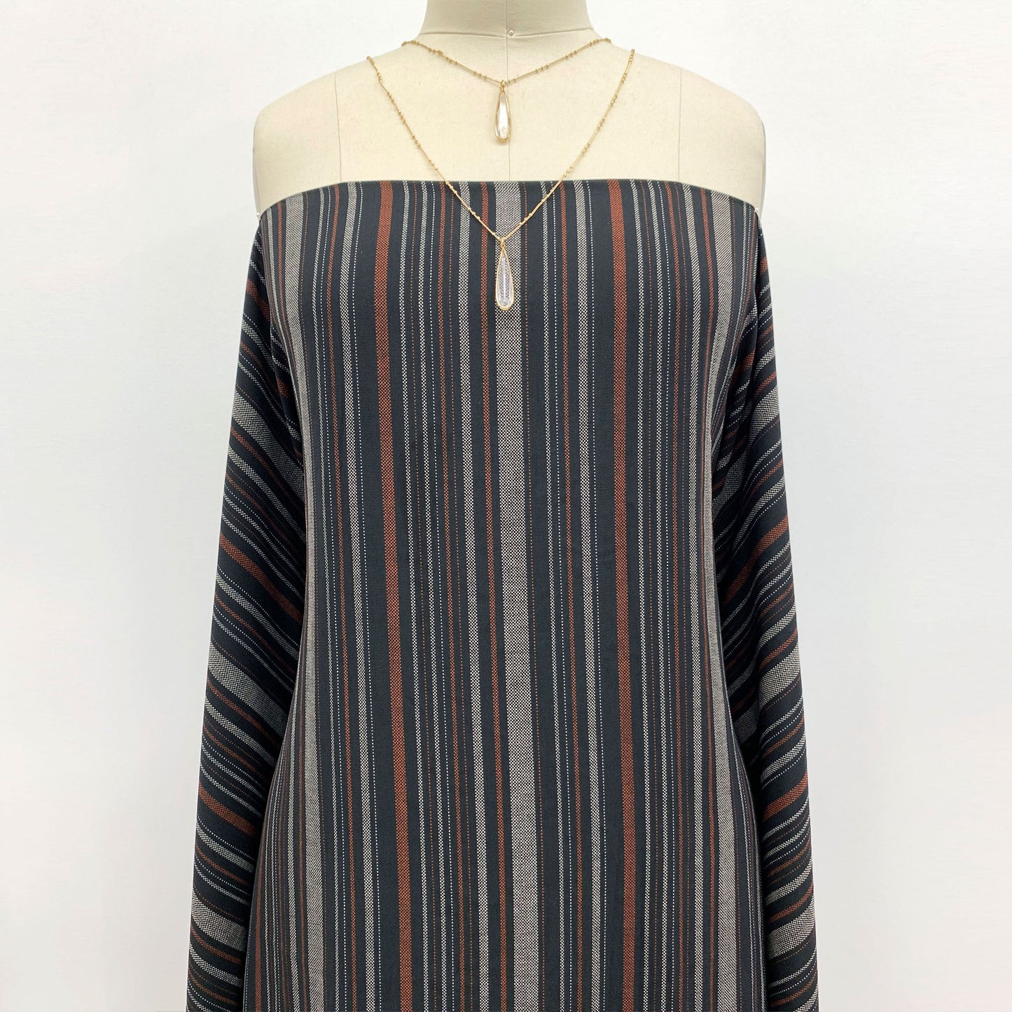 PD-733-734-BLACK-BRICK - PRINT WOOL PEACH 100% POLYESTER